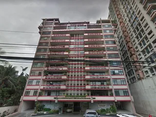 Residential passenger elevator installation